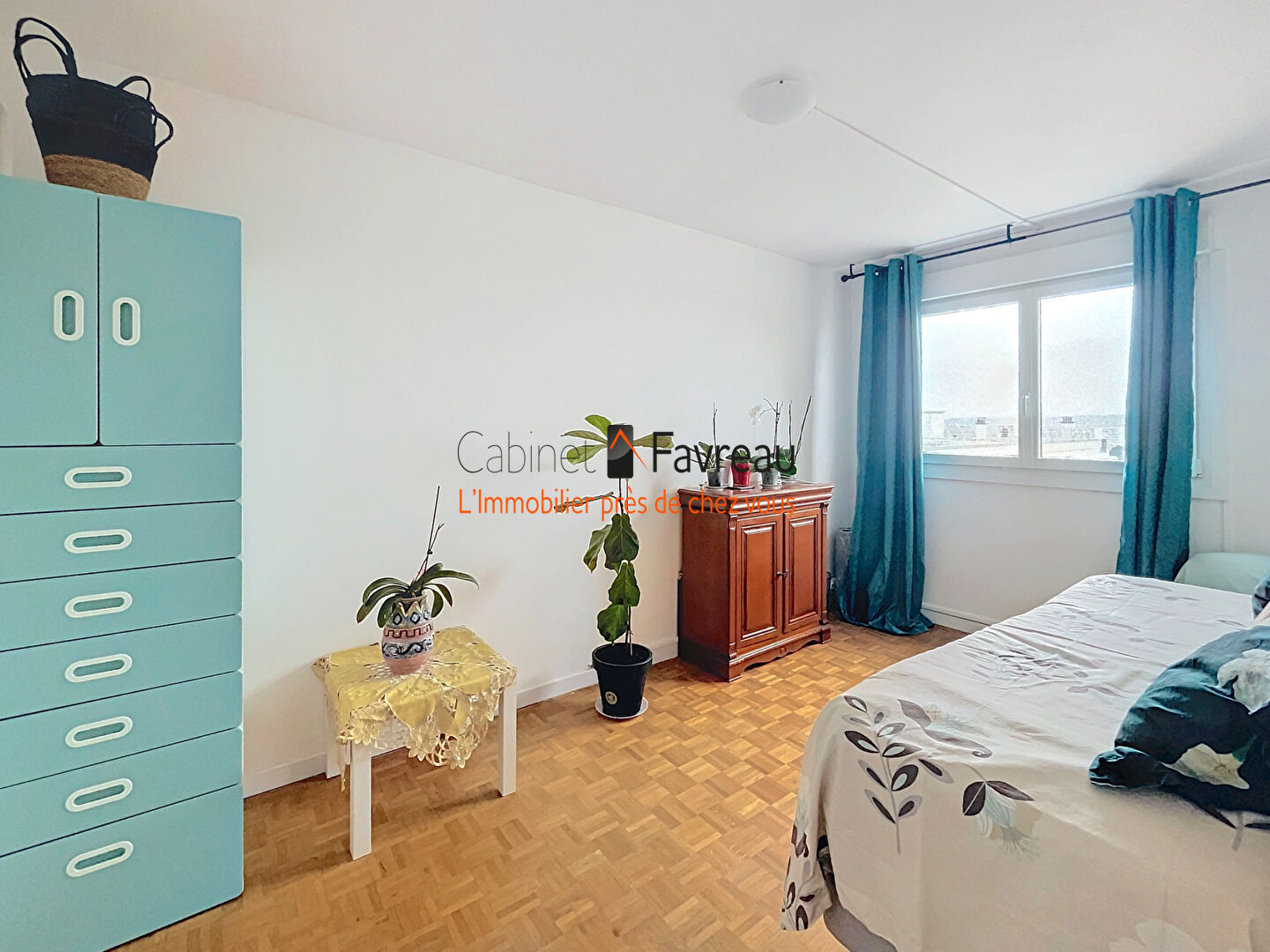 Photo FRESNES - Limite L'Hay-Les-Roses - Appartement 4 pièces avec balcon, cave et parking image 6/6