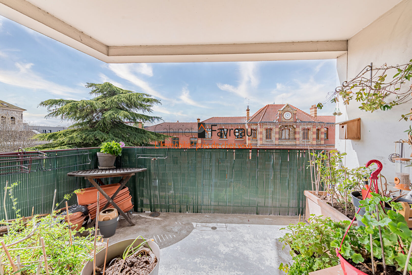 COUP DE COEUR - CENTRE VILLE - APPARTEMENT 5 PIECES - 104m2 - BALCON