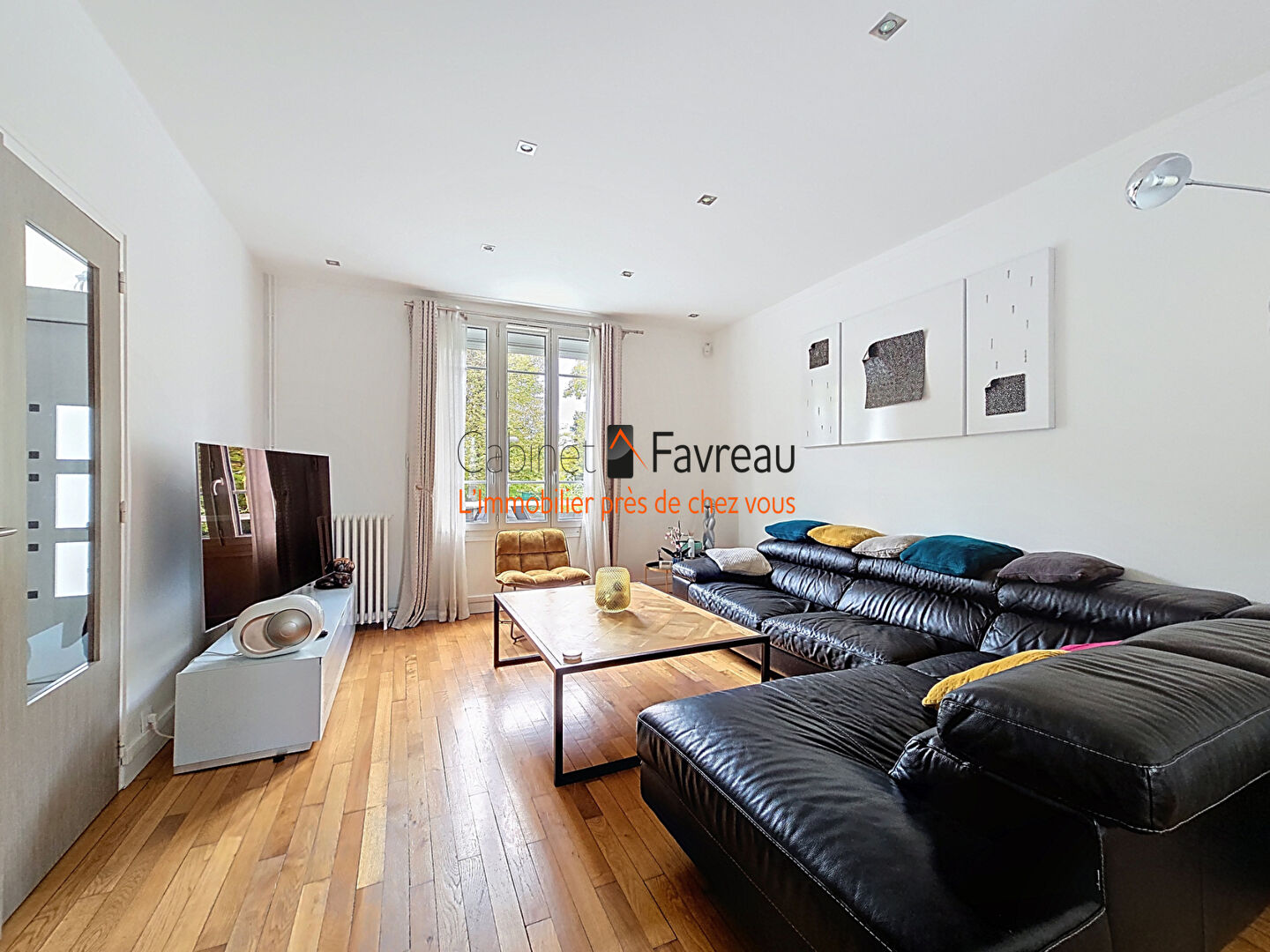 Photo CHEVILLY LARUE - BRETAGNE - MAISON - 8 PIECES - DEPENDANCE - JARDIN image 4/6