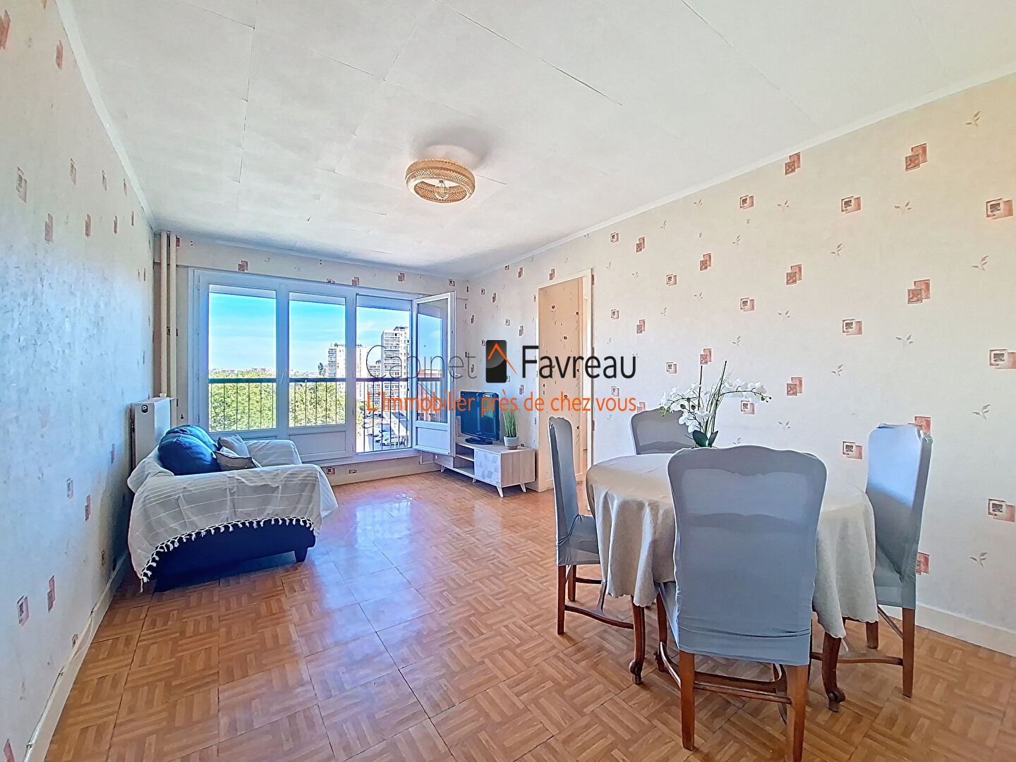 ALFORTILLE-APPARTEMENT 4 PIECES-BOX-CAVE-LOGGIA-15MIN RER ET METRO