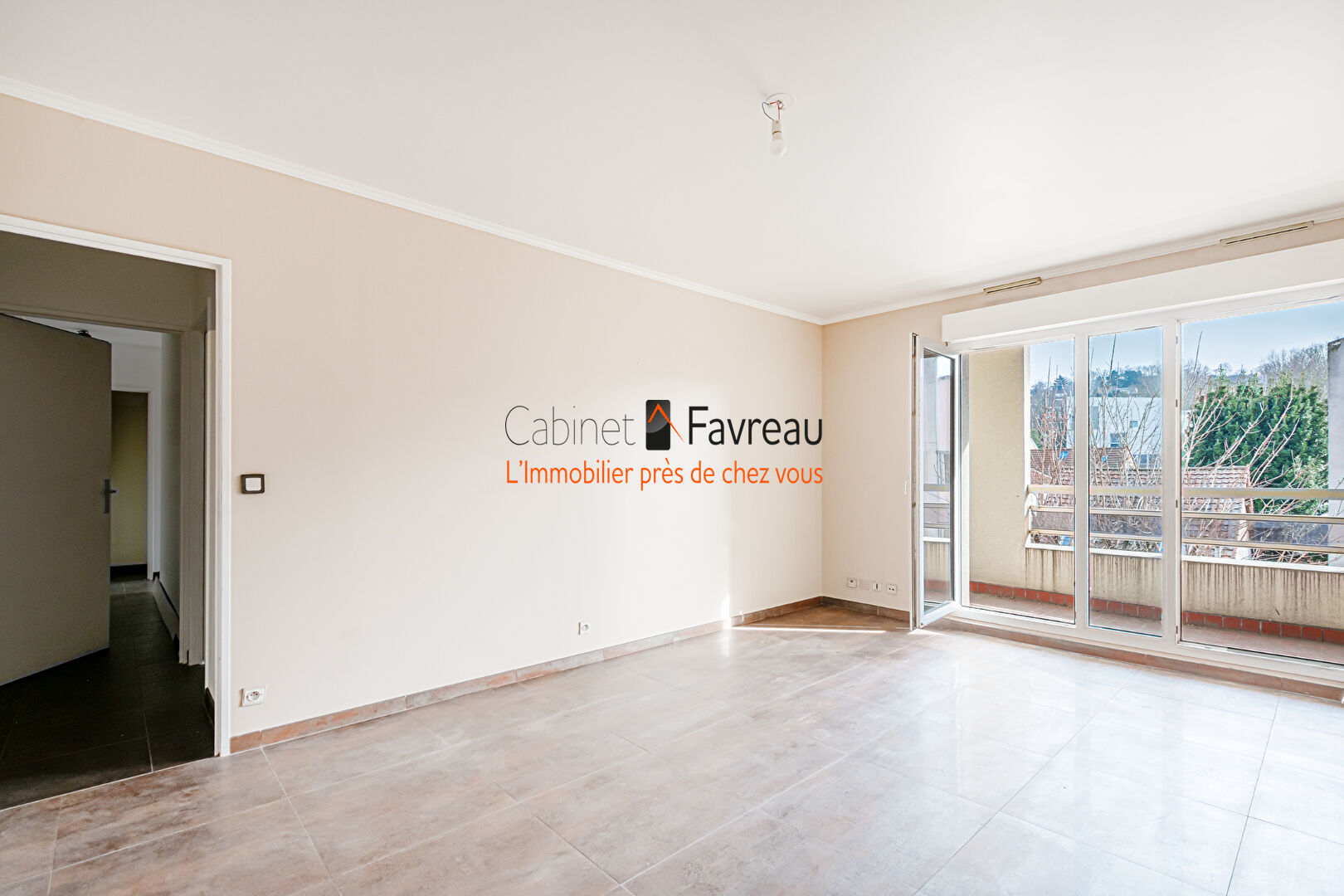 [CABINET FAVREAU] - Centre ville - Cachan - Appartement 3 pièces de 69 m² avec double balcons, box et cave
