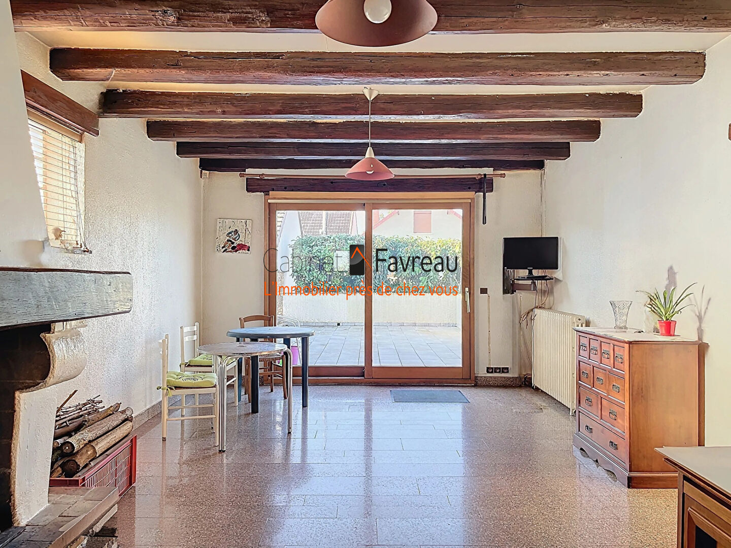 Photo [CABINET FAVREAU] - MORANGIS - Belle maison de 7 pièces avec 2 garages et grand jardin arboré image 3/6