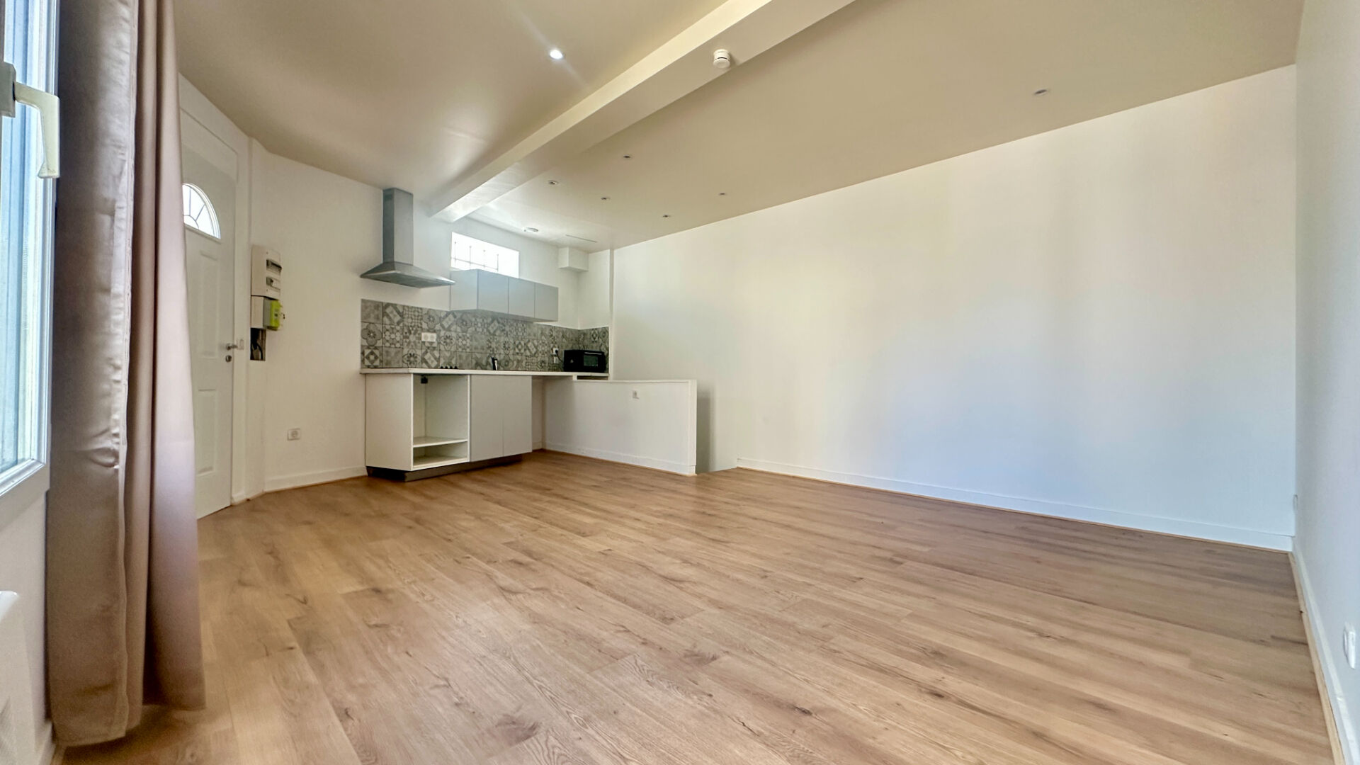 Photo BAGNEUX - Appartement  2 pièces - 46m2 image 4/6