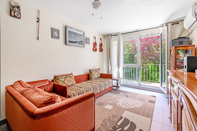 Photo EXCLUSIVITÉ - CACHAN - CARNOT/GARE - Appartement 3 pièces 56 m² - Cave - Stationnement libre image 1/6