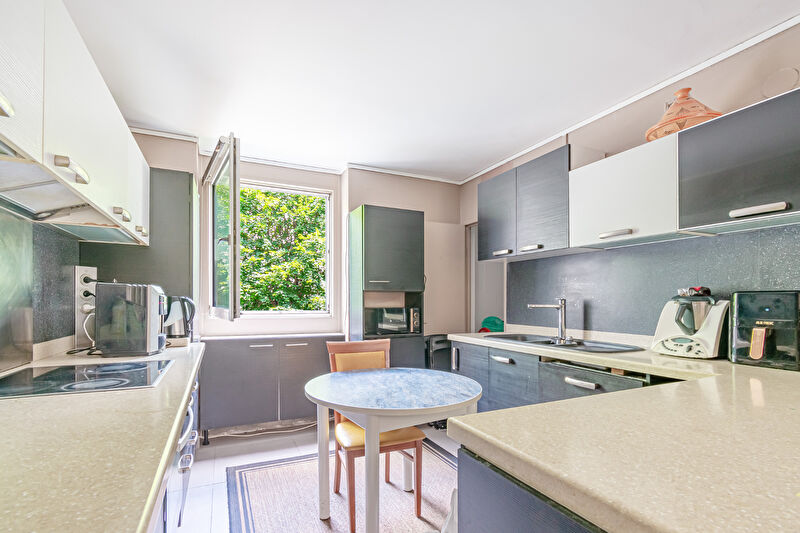 Photo EXCLUSIVITÉ - CACHAN - CARNOT/GARE - Appartement 3 pièces 56 m² - Cave - Stationnement libre image 2/6