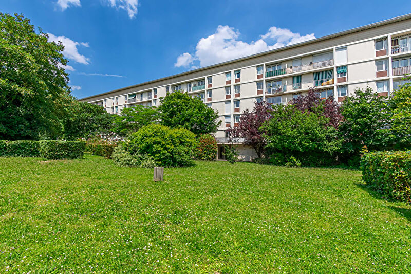 Photo EXCLUSIVITÉ - CACHAN - CARNOT/GARE - Appartement 3 pièces 56 m² - Cave - Stationnement libre image 6/6