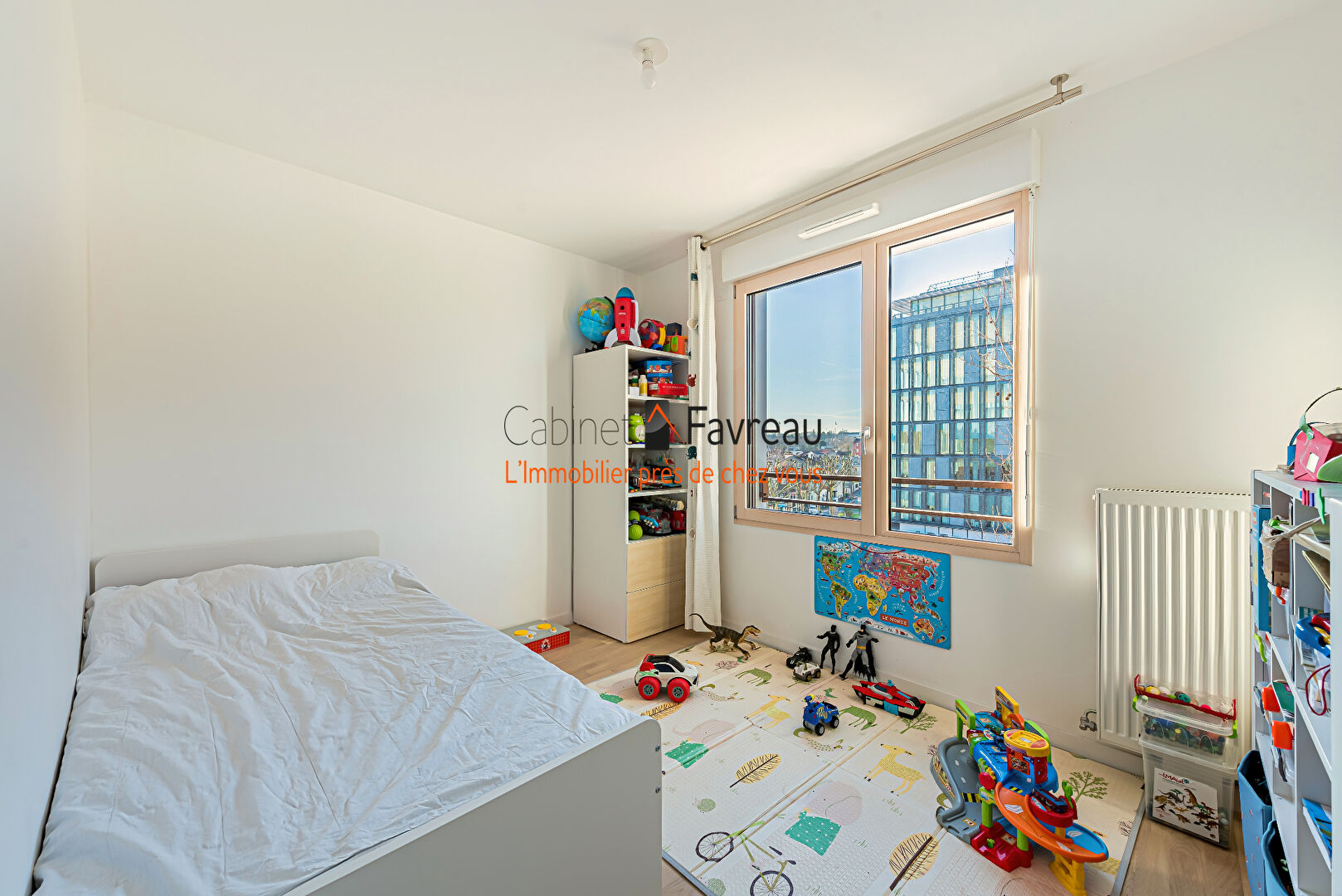 Photo CACHAN - 94230 - APPARTEMENT - 87 m² - 5 PIECES - BALCON - PARKING - QUARTIER LUMIERES - RECENT image 5/6