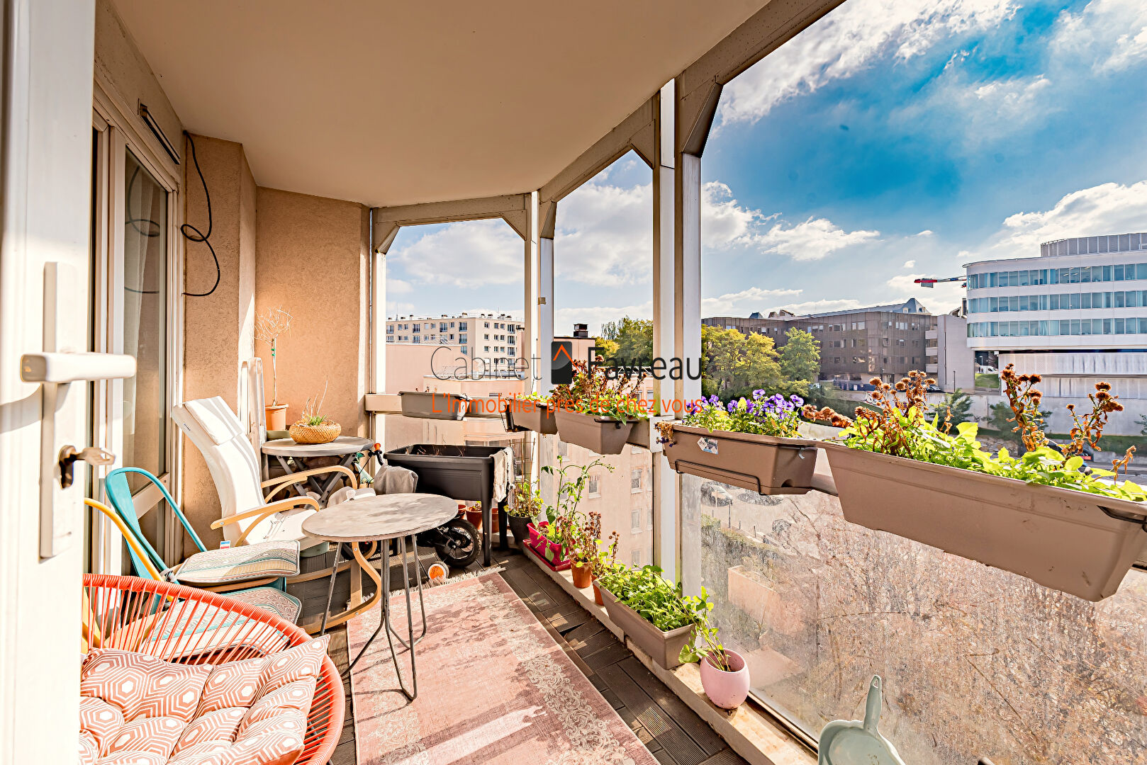 94250 GENTILLY - APPARTEMENT 93.05 m² - 4 PIECES - LOGGIA, CAVE, 2 PARKINGS