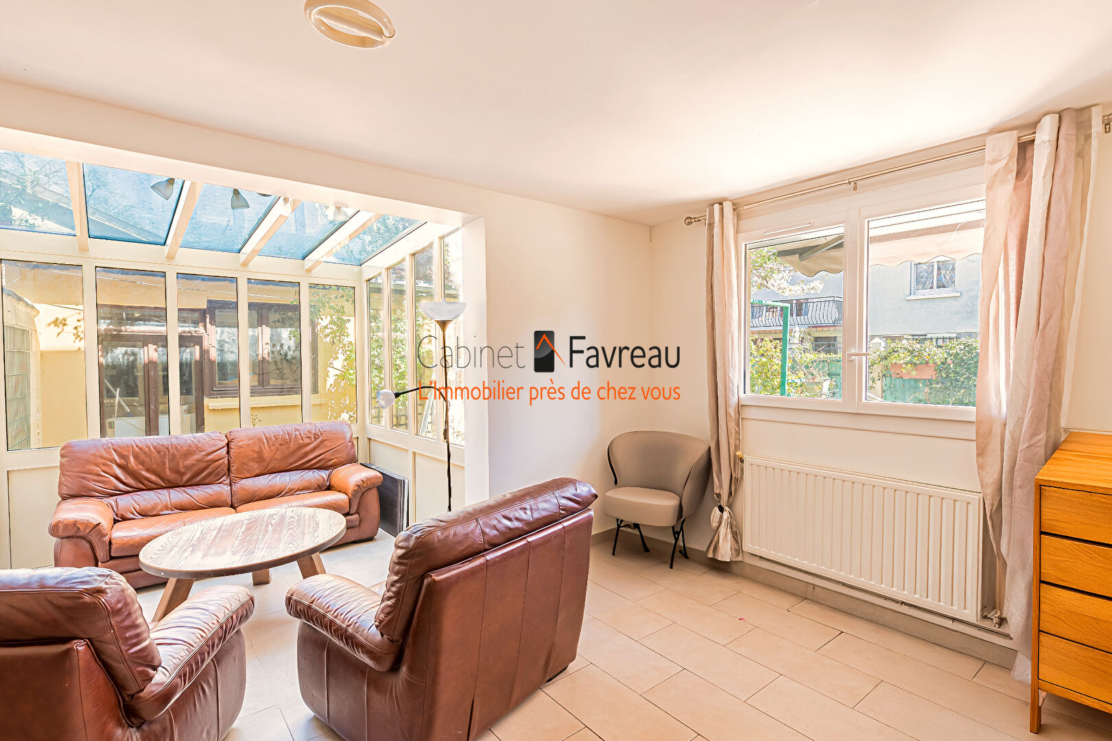 Photo ARCUEIL - 94110 - Maison familiale 4 pièces avec cour arborée et garage image 3/6