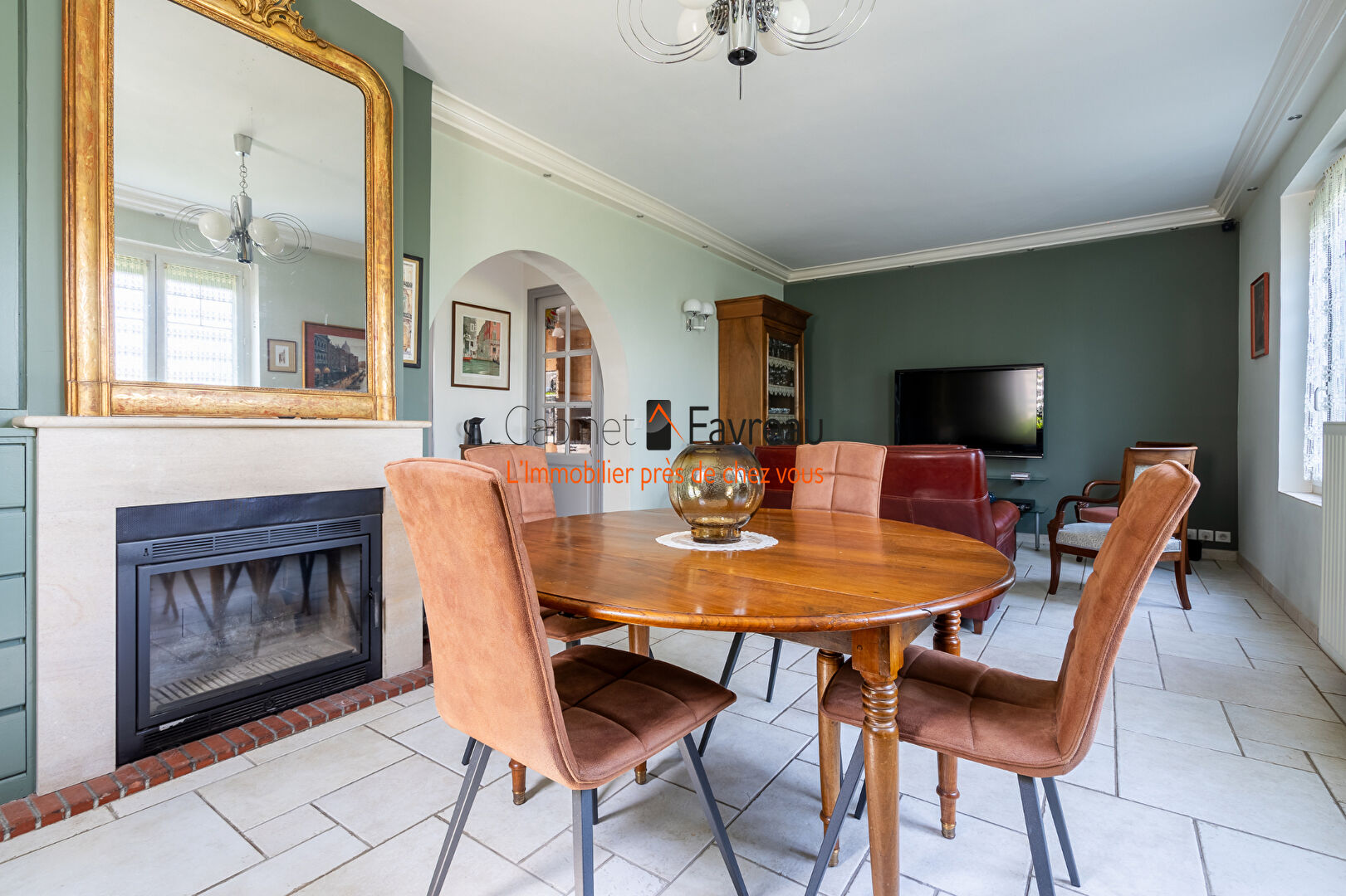 Photo 94110 - ARCUEIL - LAPLACE - MAISON EN PIERRE MEULIERE 132 m² AVEC TERRASSE ET DOUBLE GARAGE image 2/6