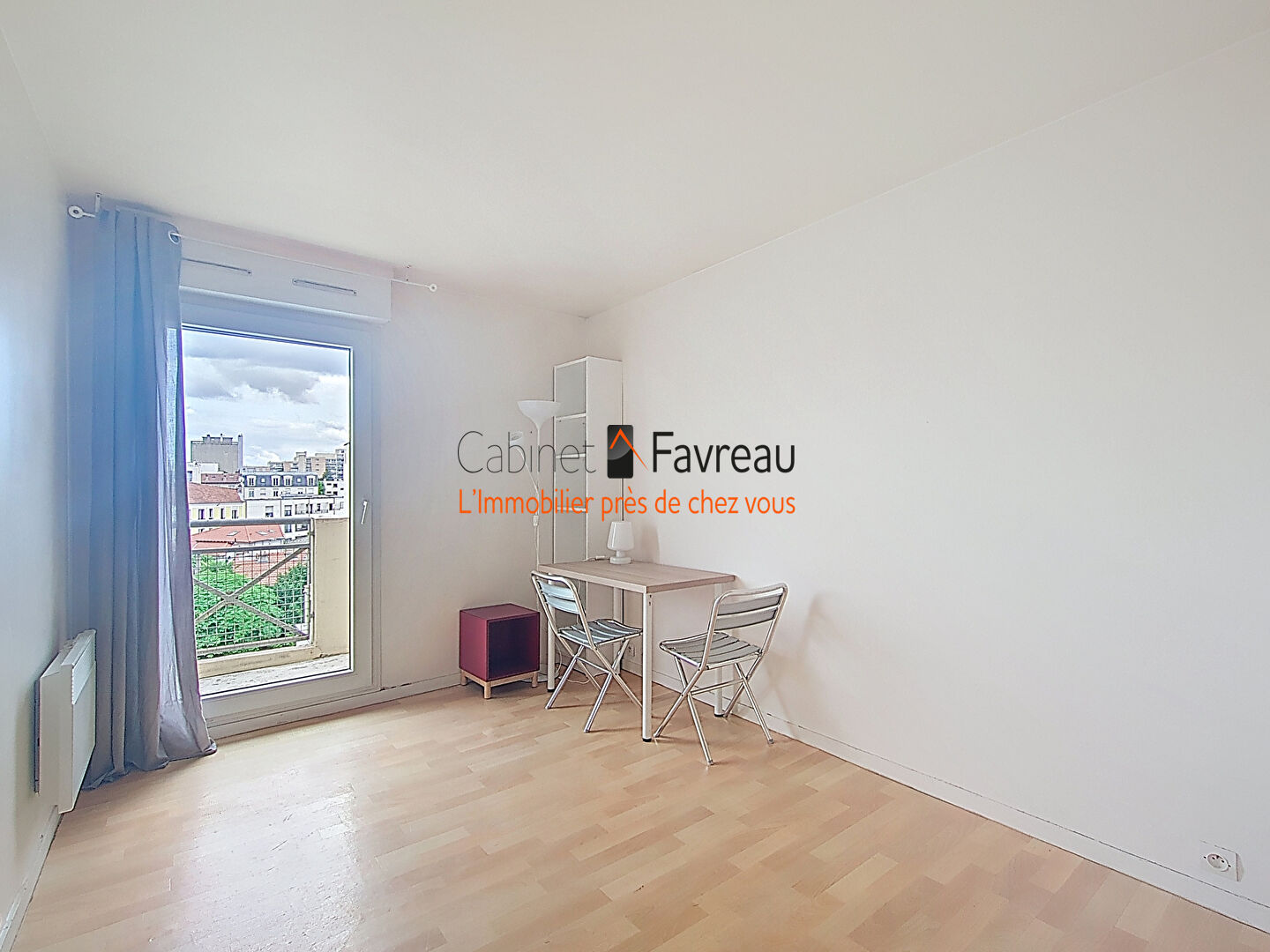 STUDIO AVEC BALCON - 16,60 M² - CAVE EN SOUS-SOL - SECTEUR MAIRIE DU KREMLIN-BICETRE