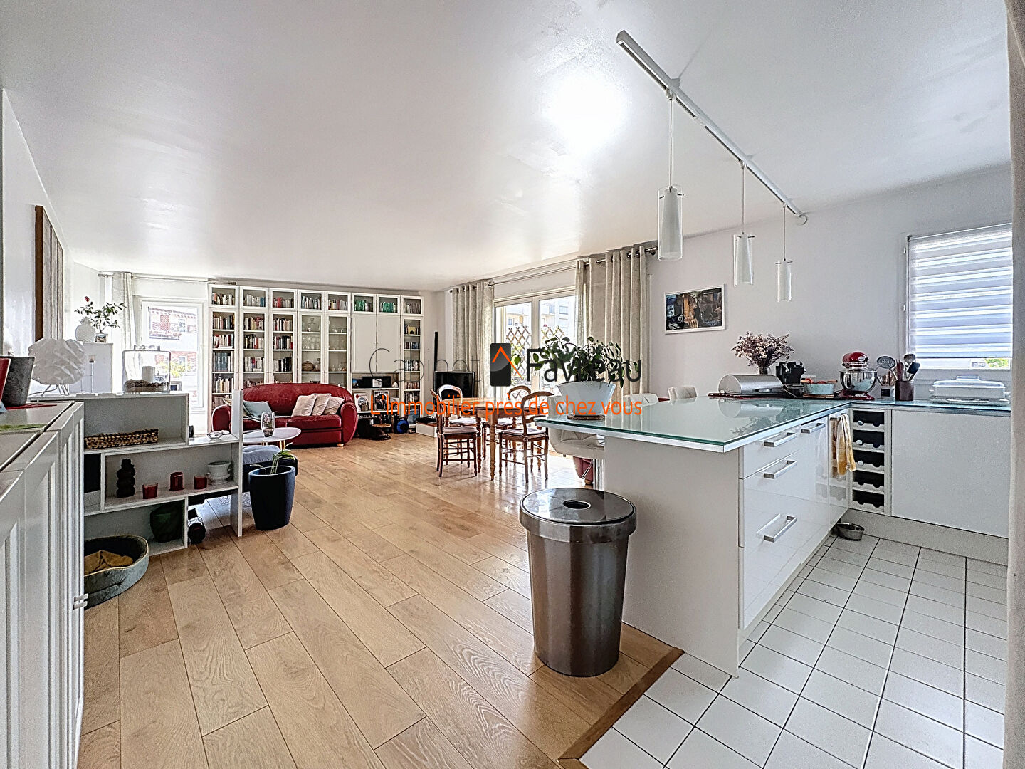 Photo NOUVEAU - APPARTEMENT 3/4 PIECES DE 76,46 M2 AVEC BALCON - CAVE ET PARKING EN SOUS-SOL - SECTEUR LES COQUETTES image 4/6