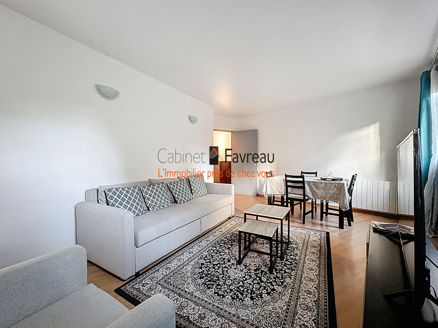 LE CABINET FAVREAU - APPARTEMENT 3 PIECES AVEC LOGGIA - 2 CAVES ET  PLACE DE PARKING EN SOUS-SOL