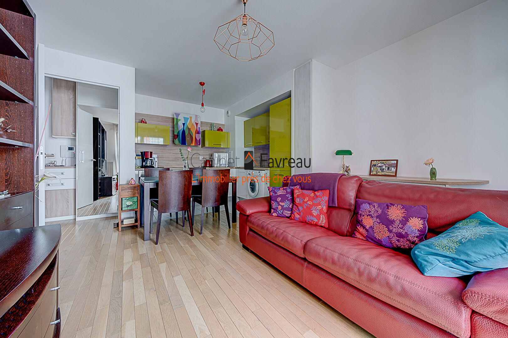 94240 - L HAY LES ROSES - APPARTEMENT 2 PIECES - BALCON - ASCENSEUR - PARKING - CAVE - RECENT