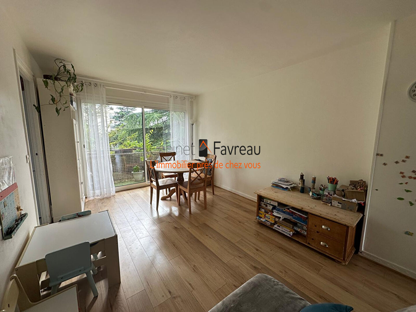 APPARTEMENT 63m² - L'HAY-LES-ROSES - 4 PIECES - BALCON - CAVE - RER B