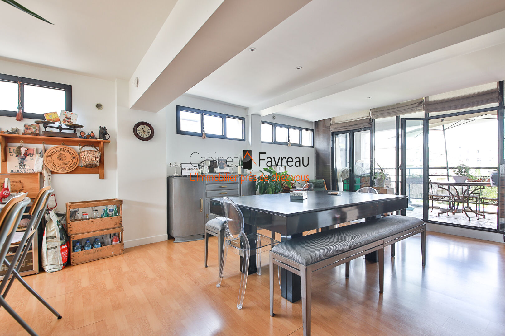 Appartement/Loft familial de 147 m²  - 3 chambres - Extérieur - Parking