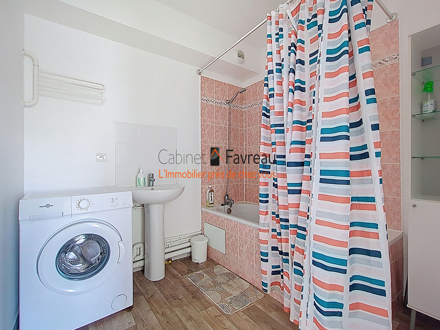 Photo ORLY - TERRASSES-CALMETTES - Appartement 3 pièces de 63.39 m² avec balcon et deux places de parking image 6/6