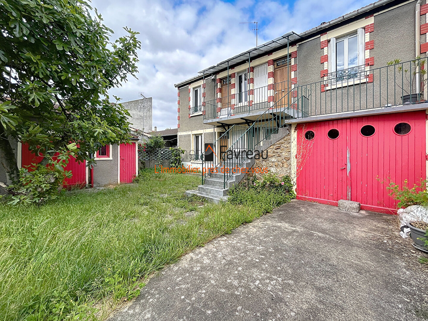 CHOISY-LE-ROI - Maison 4 Pièces divisée en appartements avec jardin et garage et dépendance
