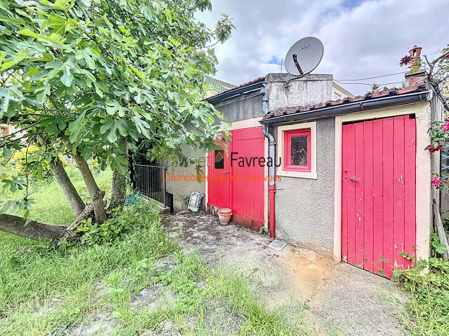 Photo CHOISY-LE-ROI - Maison 4 Pièces divisée en appartements avec jardin et garage et dépendance image 2/6