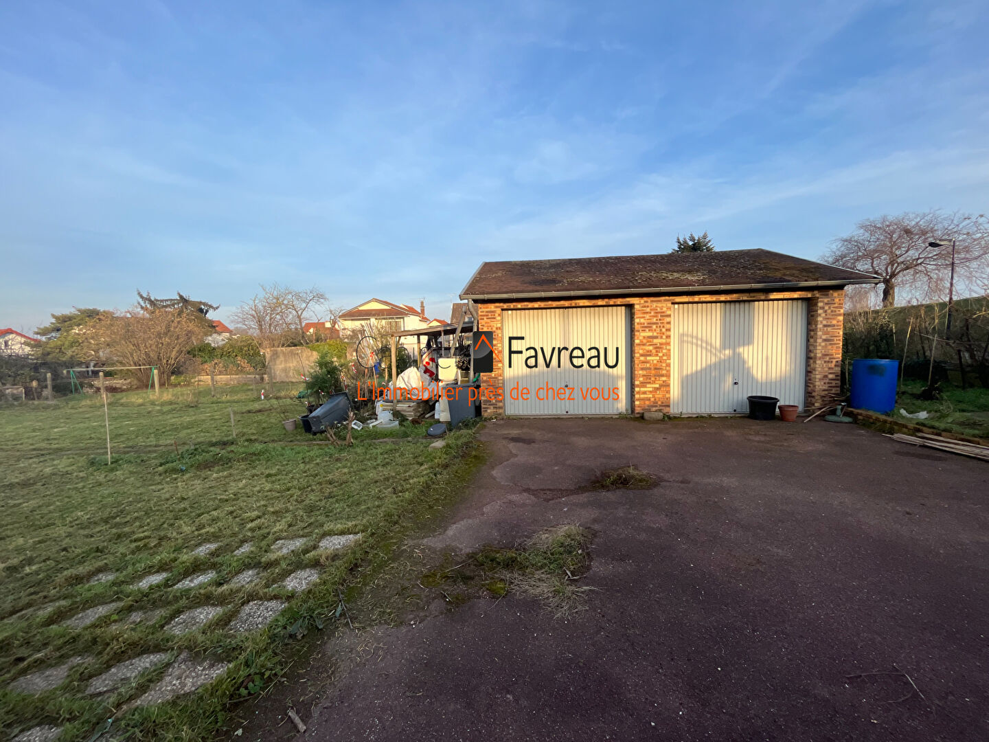 Photo Terrain Constructible Orly de 260 m² proche RER C et metro 14 image 3/4