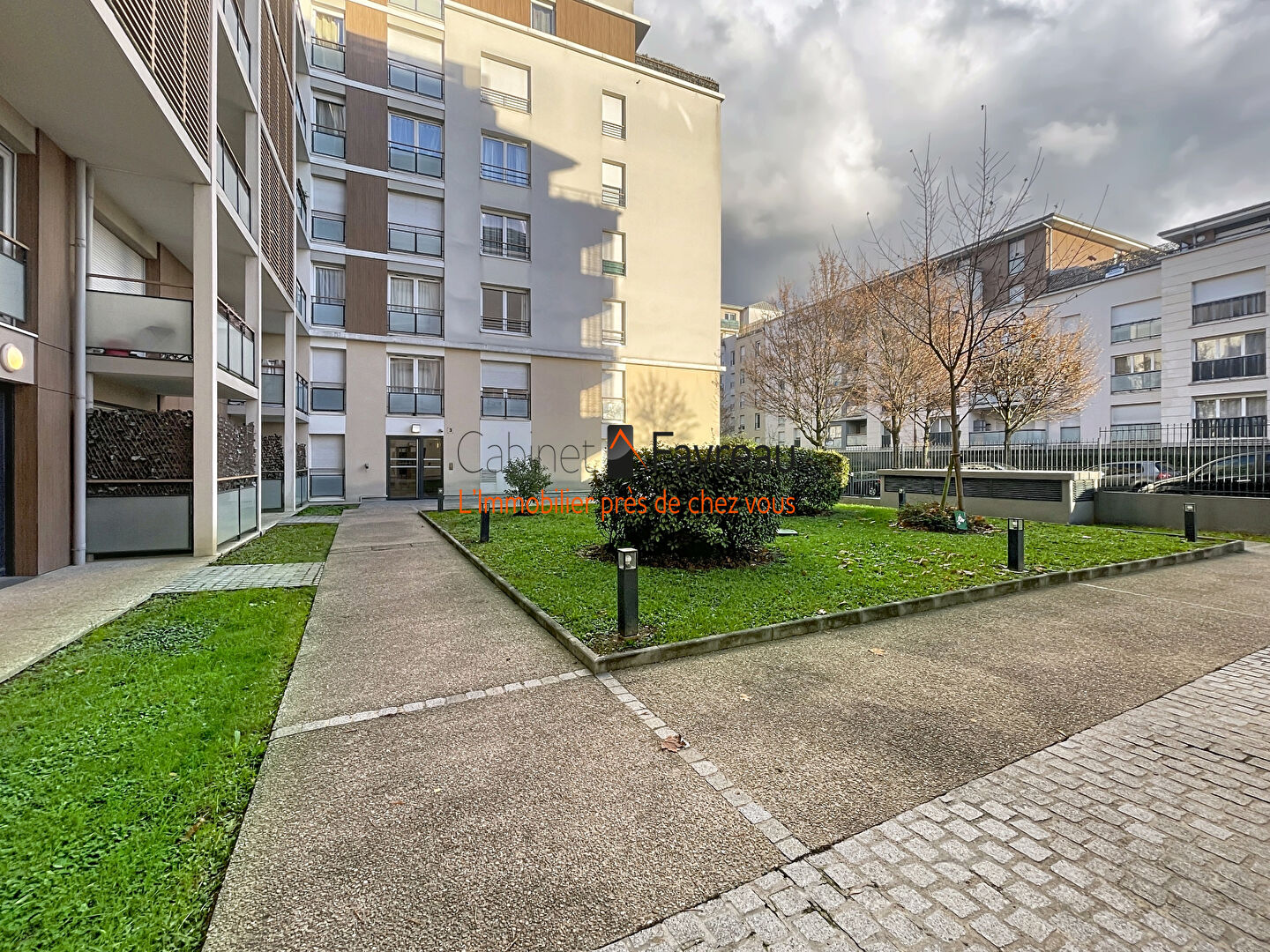 Appartement Thiais 1 pièce(s) 32.44 m2