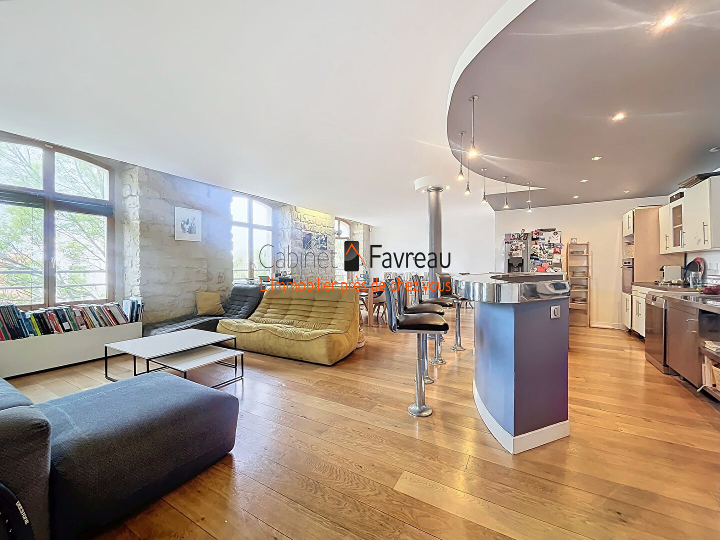 Photo [CABINET FAVREAU] - VITRY-SUR-SEINE - QUARTIER DU 8 MAI 1945 - Loft / Atelier de 4 pièces principales avec terrasse, jardin commun et stationnement image 2/6