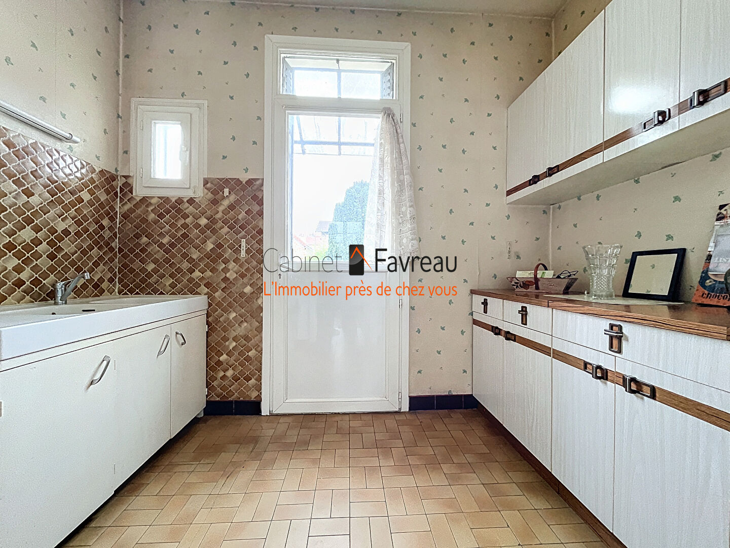 Photo [CABINET FAVREAU] - VITRY-SUR-SEINE - QUARTIER LA FERME - Maison  5 pièces de 84.35 m² sur un terrain cadastré de 270 m² image 2/6