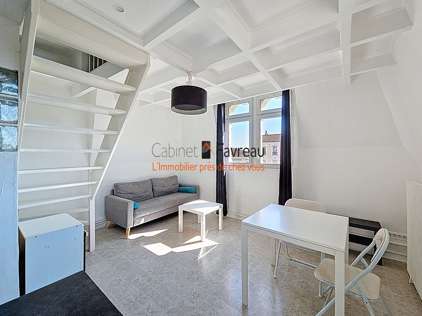 VITRY-SUR-SEINE - CENTRE-GARE - 2 PIÈCES EN DUPLEX AVEC PARKING