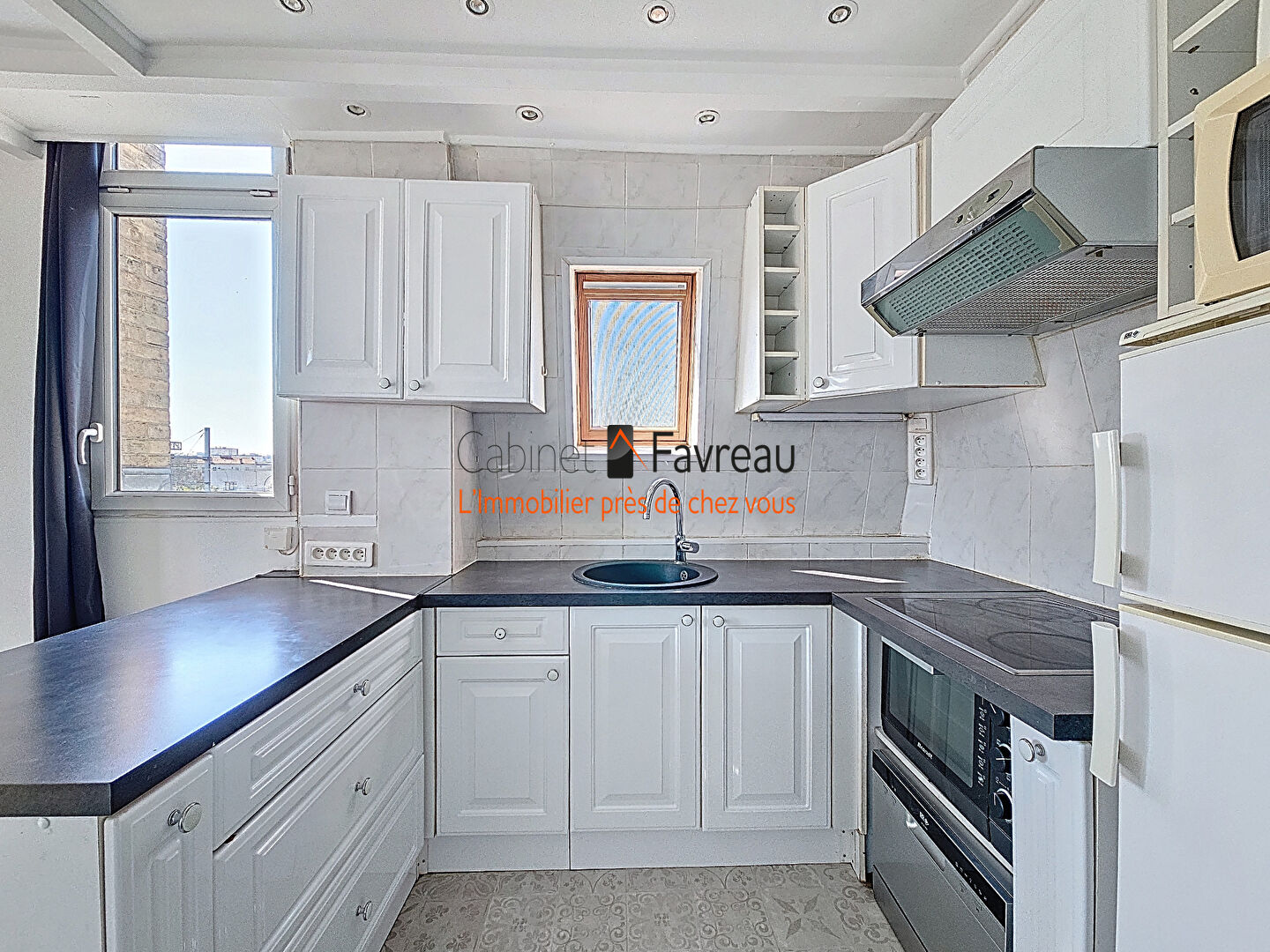 Photo VITRY-SUR-SEINE - CENTRE-GARE - 2 PIÈCES EN DUPLEX AVEC PARKING image 2/6