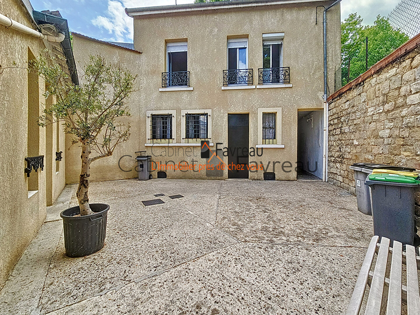 Maison Ivry Sur Seine 5 pièces 90 m2 + boutique + 2 dépendances