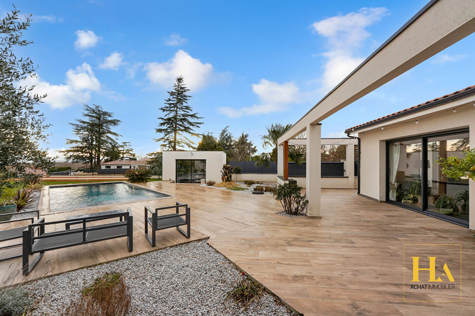 Agence immobilière de HA.IMMO - Drôme / Ardèche