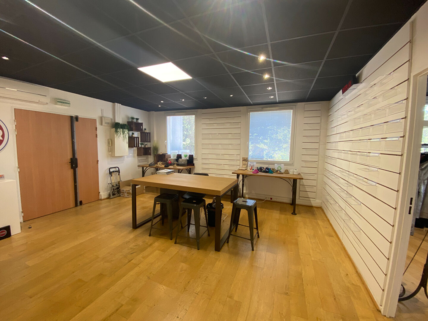 Photo Bureaux 135 m2 pôle d'activités Eguilles image 5/6