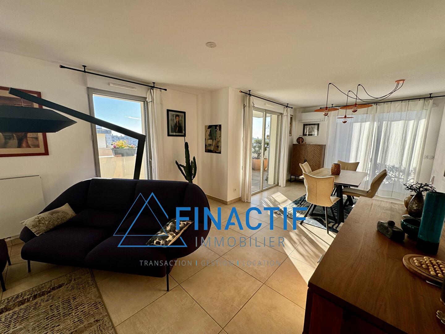 Photo Aix Centre - Appartement récent type 4/5 - Terrasse - 2 Parkings image 6/6