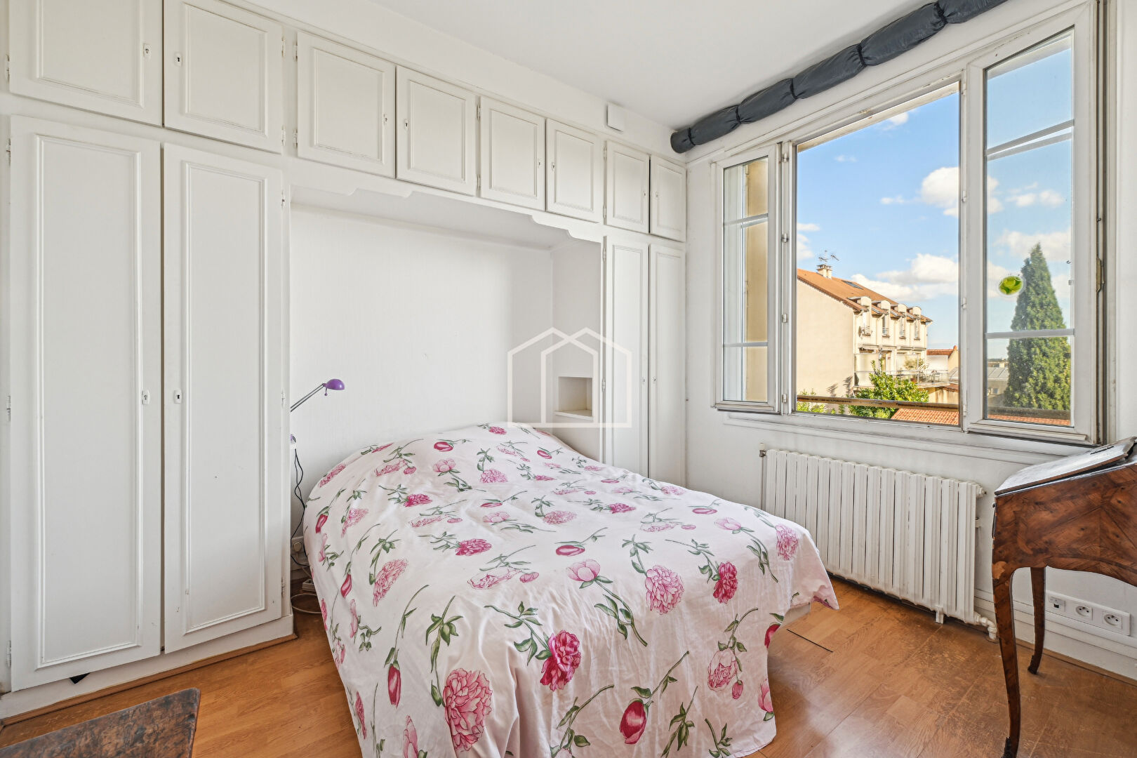 Photo MAISON 170 M2 AVEC JARDIN ET VUE PARIS image 4/6