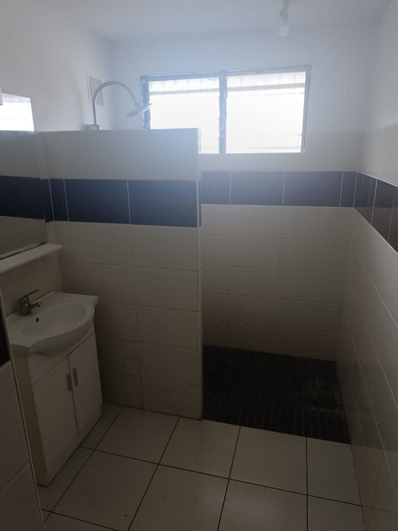 Photo MAISONS MITOYENNES A ST JOSEPH image 4/6