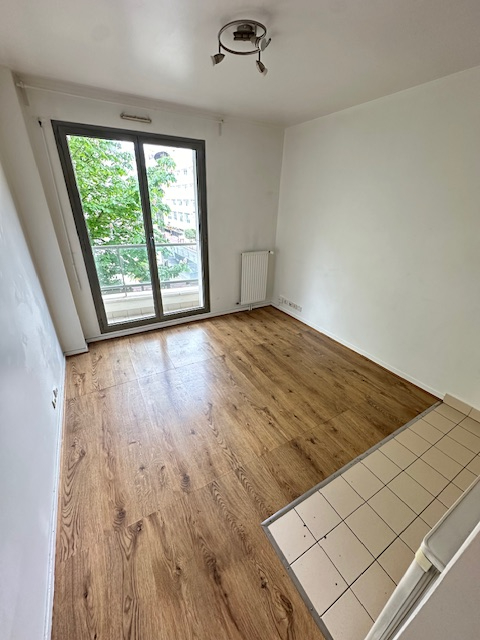 STUDIO LEVALLOIS PERRET - 1 pièce(s) - 18 m2