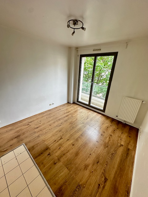 Photo STUDIO LEVALLOIS PERRET - 1 pièce(s) - 18 m2 image 3/6