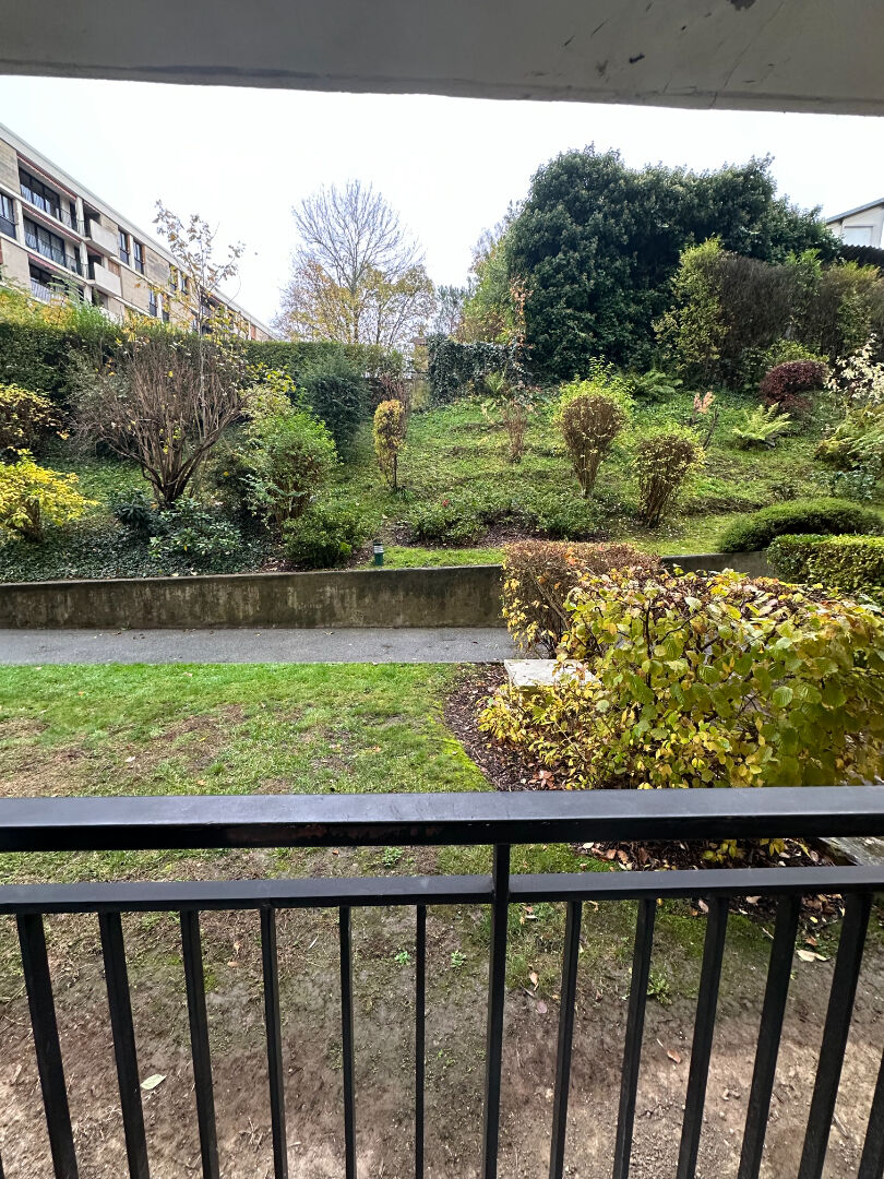 Photo Chaville - Beau 2 pièces de 44 m² avec parking et cave image 4/6