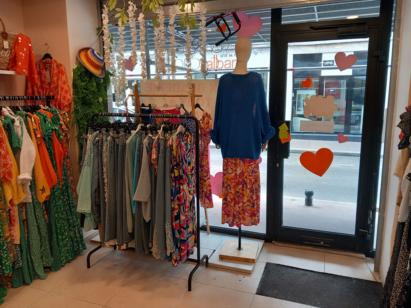 Photo Local emplacement numéro 1 image 4/4