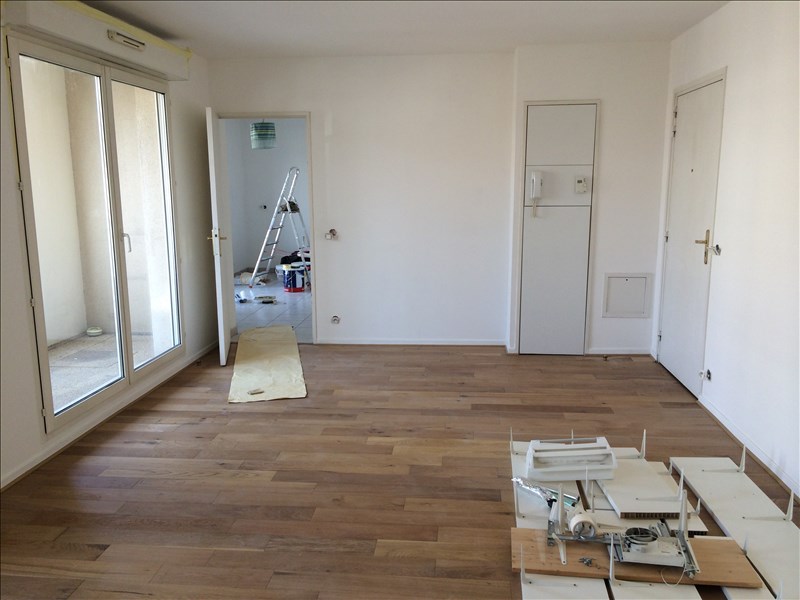 Photo 2 pièces LE PORT MARLY - 2 pièce(s) - 50 m2 image 2/6