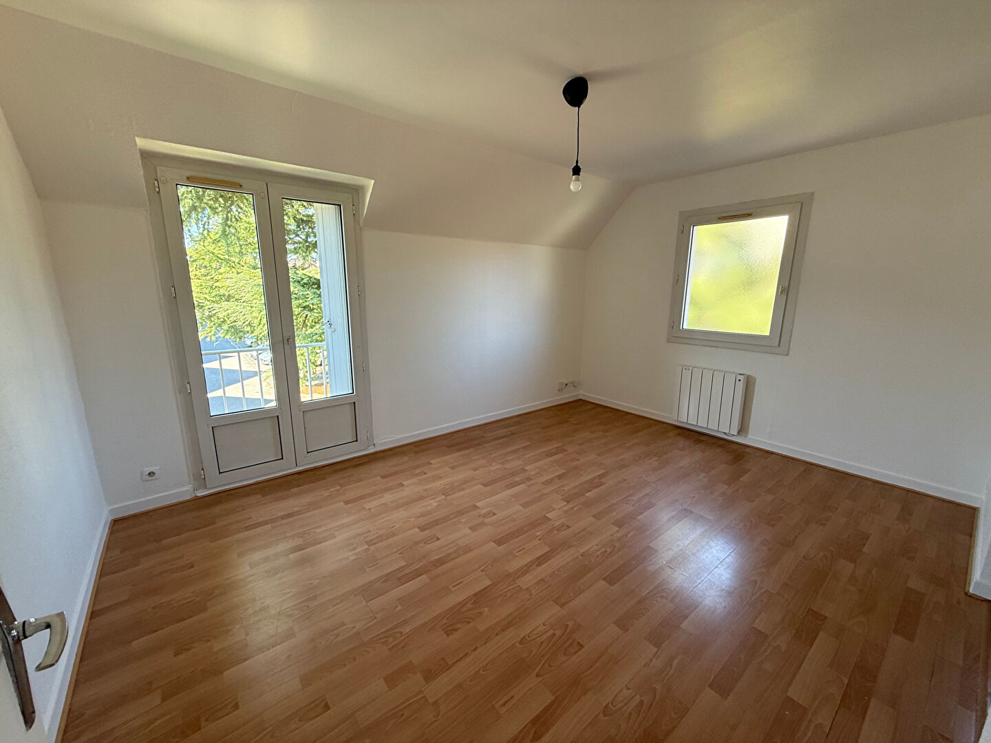 Photo BAILLY - 2 pièces - 45 m2 image 2/6