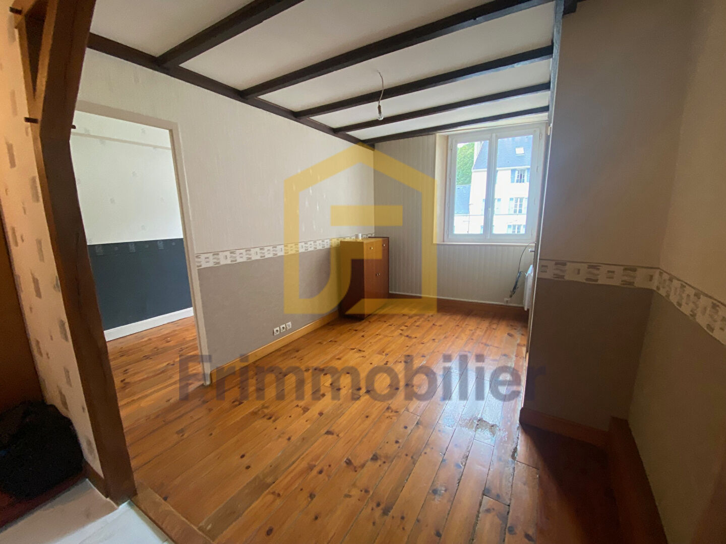 Photo Immeuble ancien, petit appartement 2 pièces idéal pour investissement au Port-Marly image 4/5