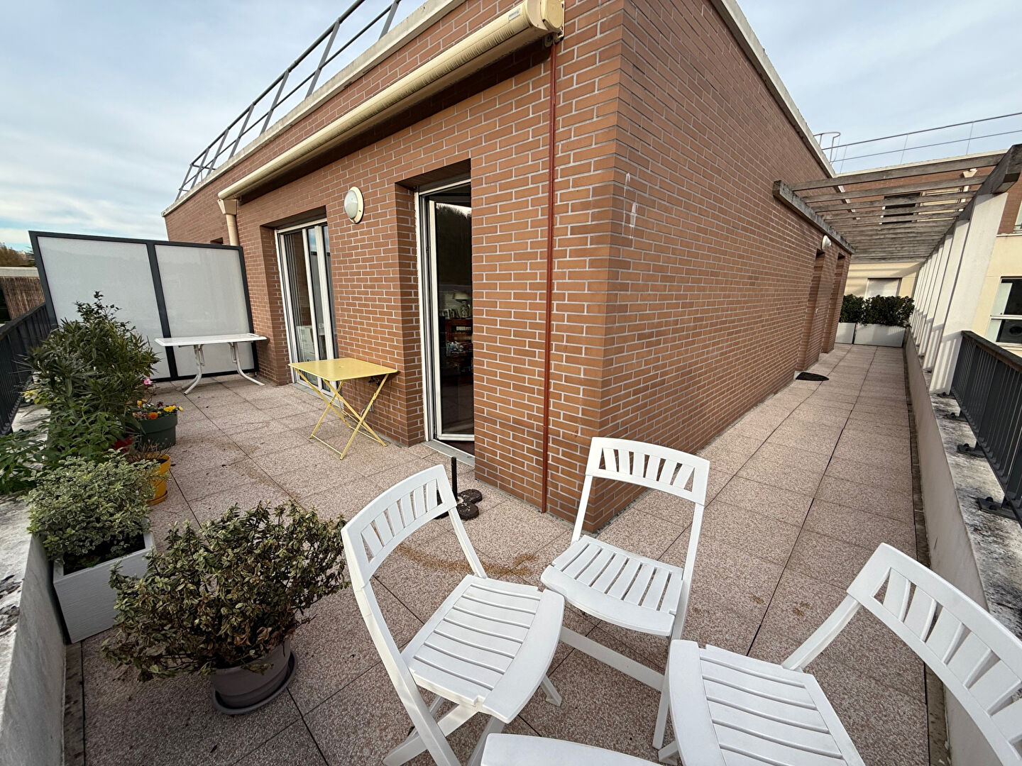 Photo LE  PORT-MARLY - 3 PIECES TERRASSE image 1/6