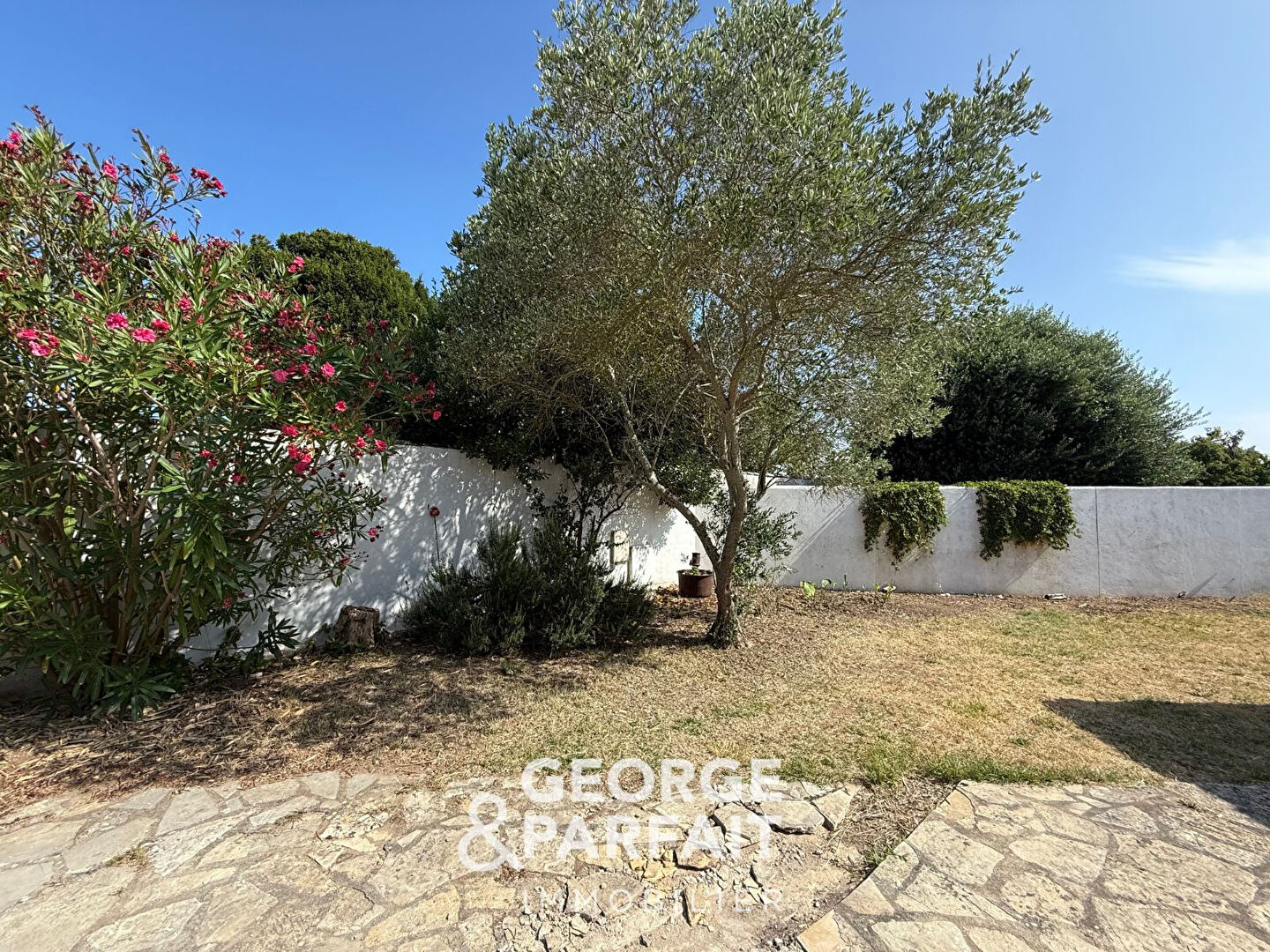 Maison centre village Loix 5 pièces 120m²