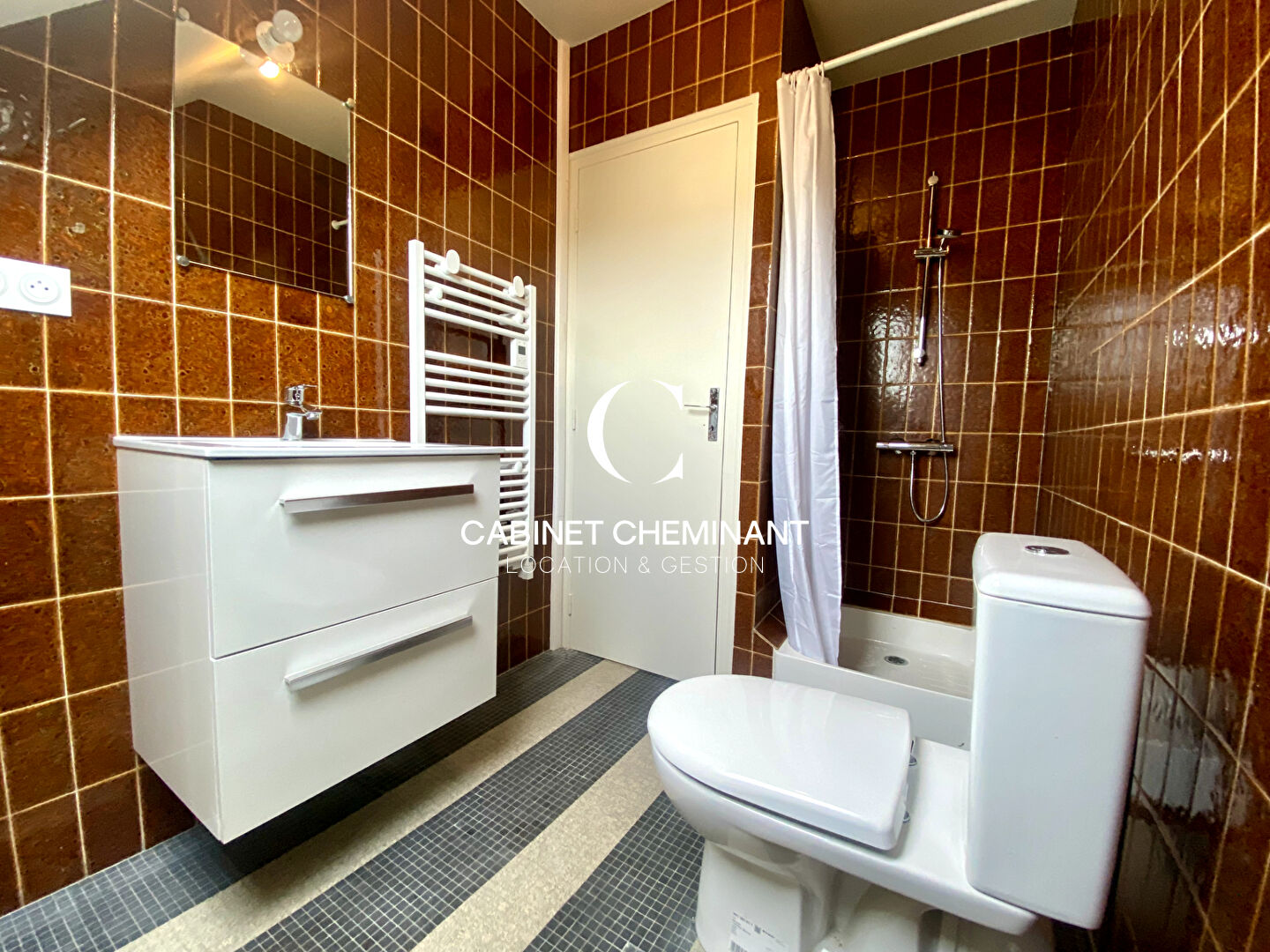 Photo À LOUER À LANCIEUX APPARTEMENT T2 1ER ÉTAGE image 3/5