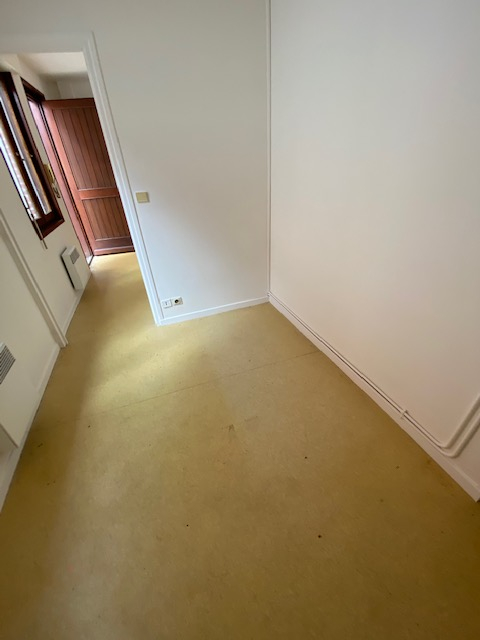 Studio Bapaume 1 pièce(s) 18.76 m2