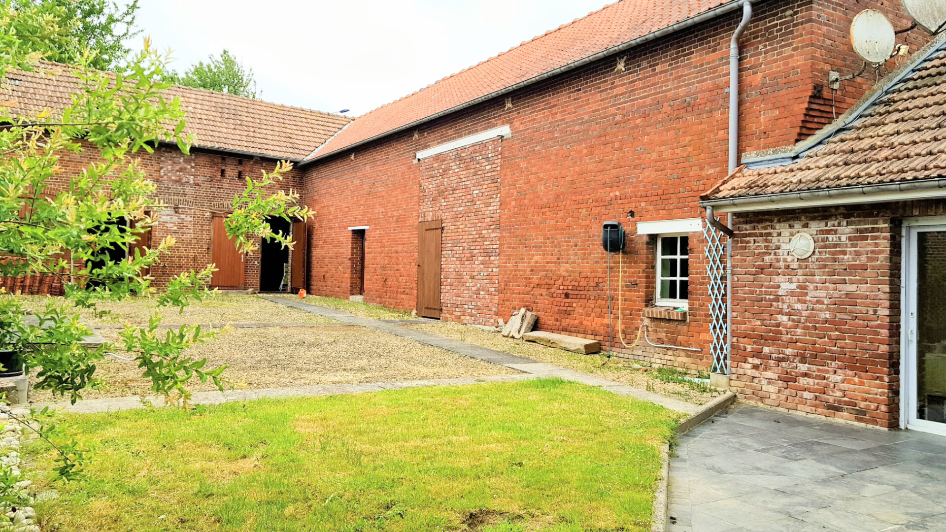 Photo PROXIMITE BAPAUME - Ancien corp de ferme image 5/6