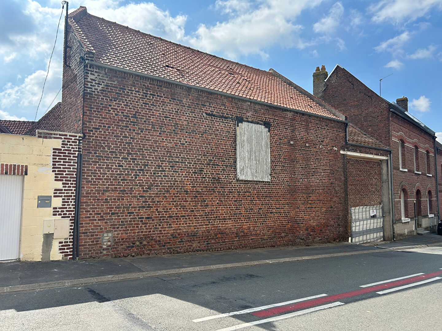 EXCLUSIVITE GERONIMMO Grange à Monchy le Preux