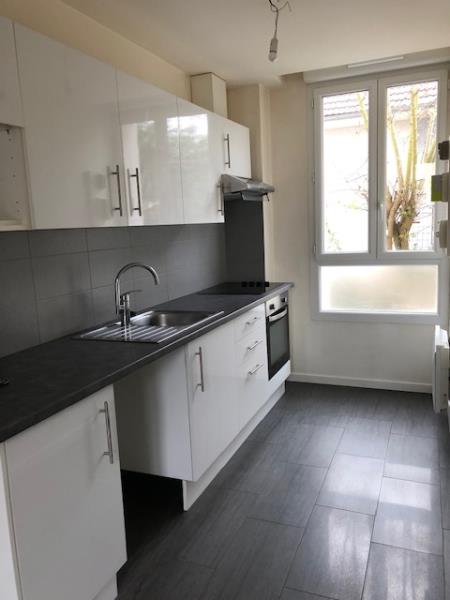 Photo APPARTEMENT EZANVILLE - 2 pièce(s) - 42 m2 image 2/6