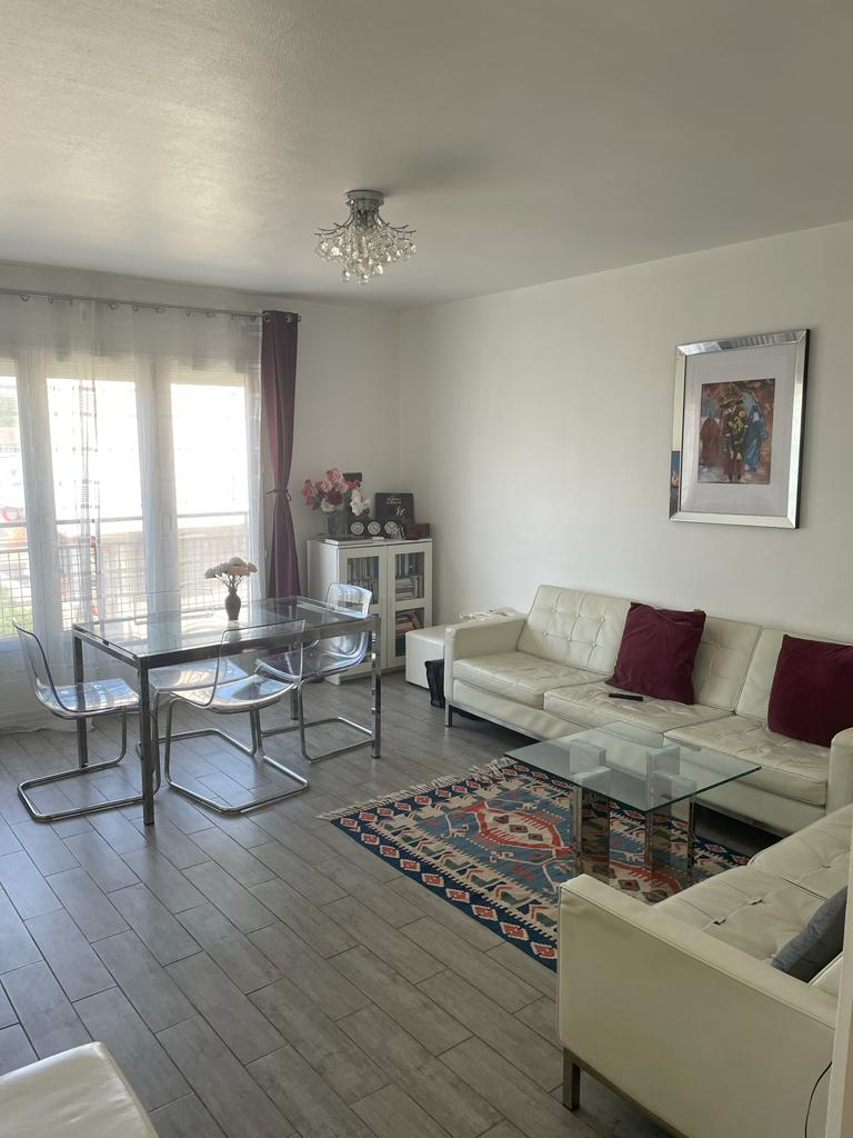 Photo GRAND APPARTEMENT 4 PIECES  LUMINEUX image 2/6
